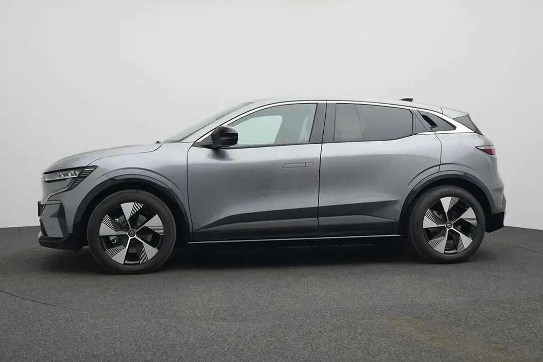 Renault Megane E-Tech - Thumbnail 3