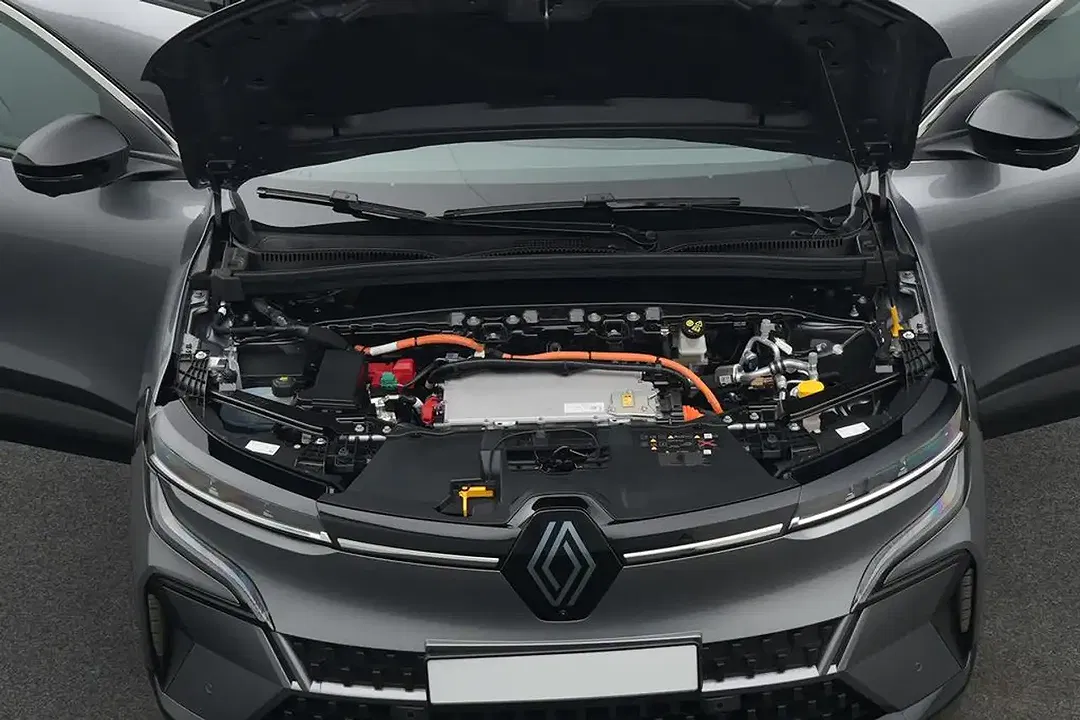 Renault Megane E-Tech - Thumbnail 5