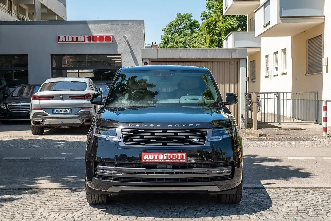 Land Rover Range Rover - Thumbnail 2