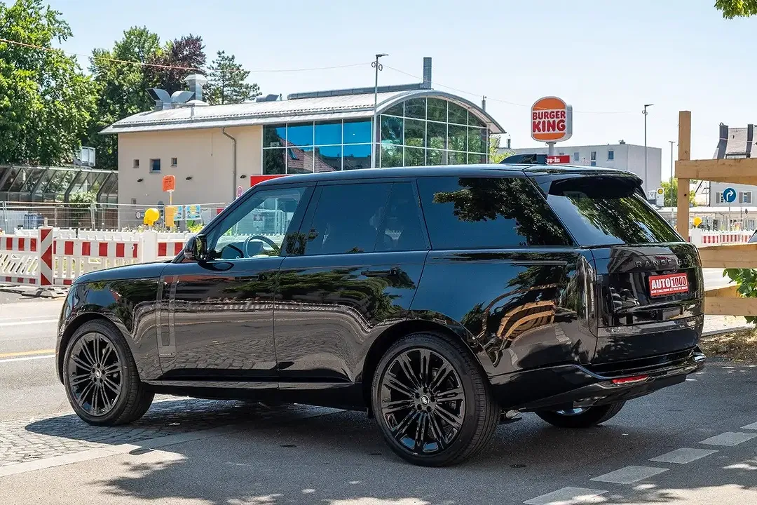 Land Rover Range Rover - Thumbnail 7
