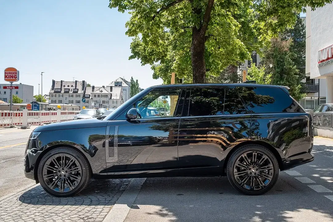 Land Rover Range Rover - Thumbnail 8