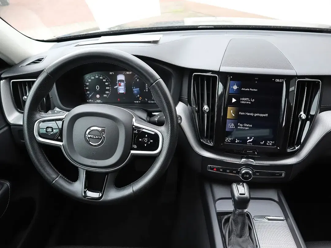 Volvo XC60 - Thumbnail 10