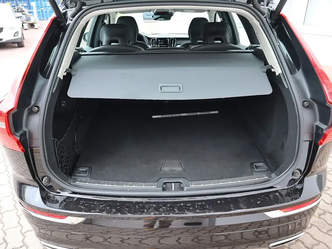 Volvo XC60 - Thumbnail 11