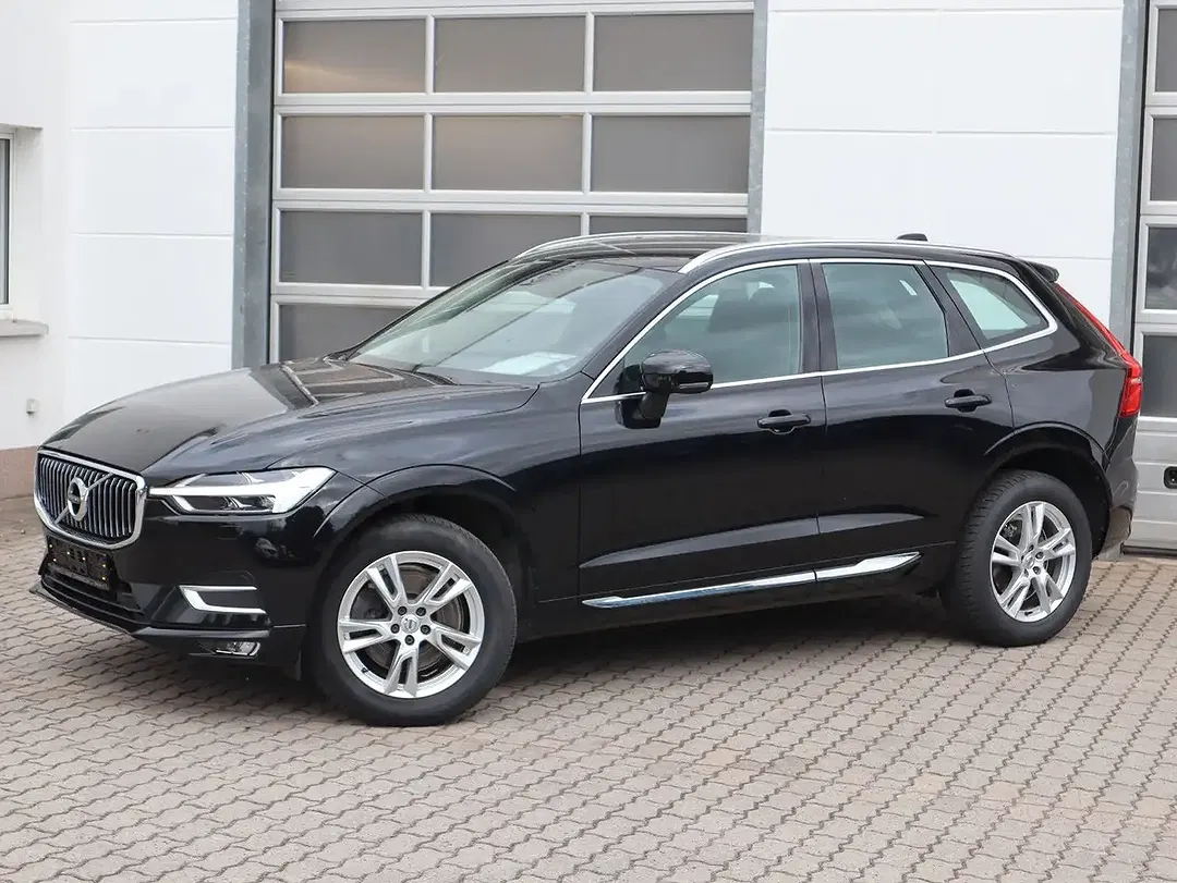 Volvo XC60 - Thumbnail 3