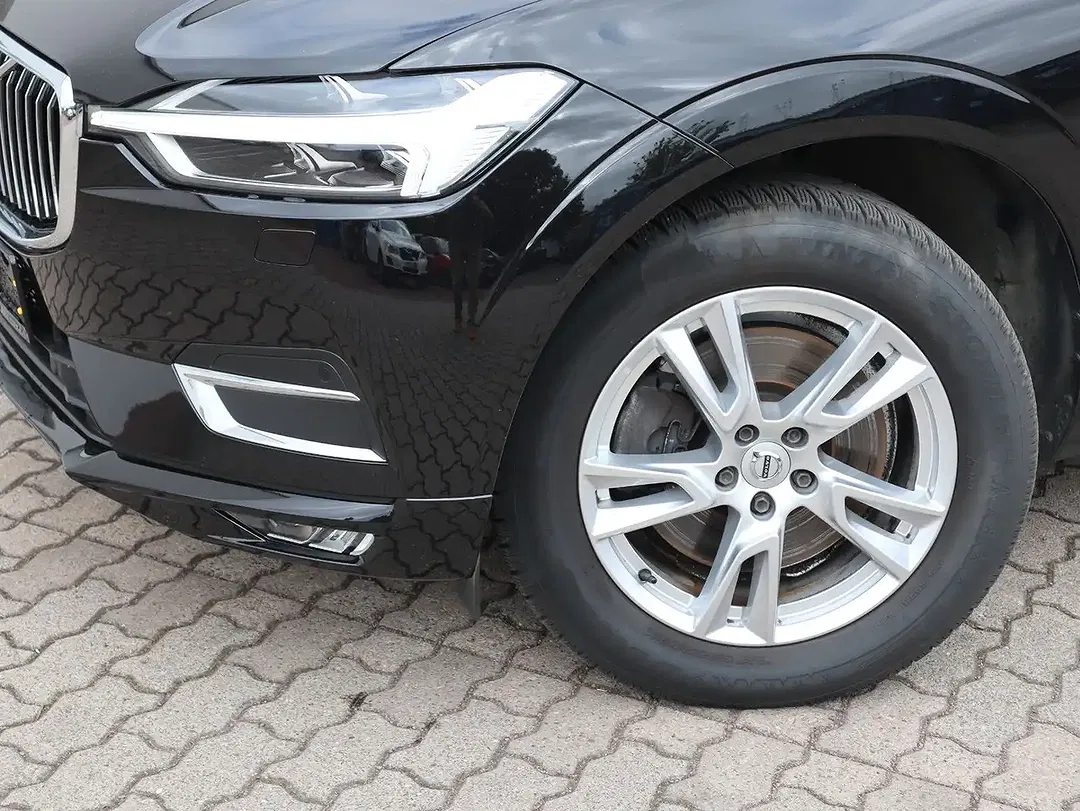 Volvo XC60 - Thumbnail 5