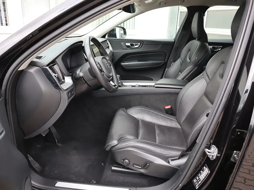 Volvo XC60 - Thumbnail 6
