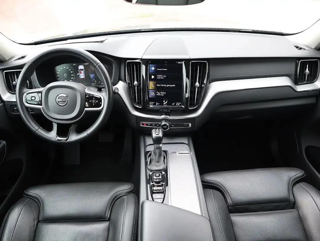 Volvo XC60 - Thumbnail 9