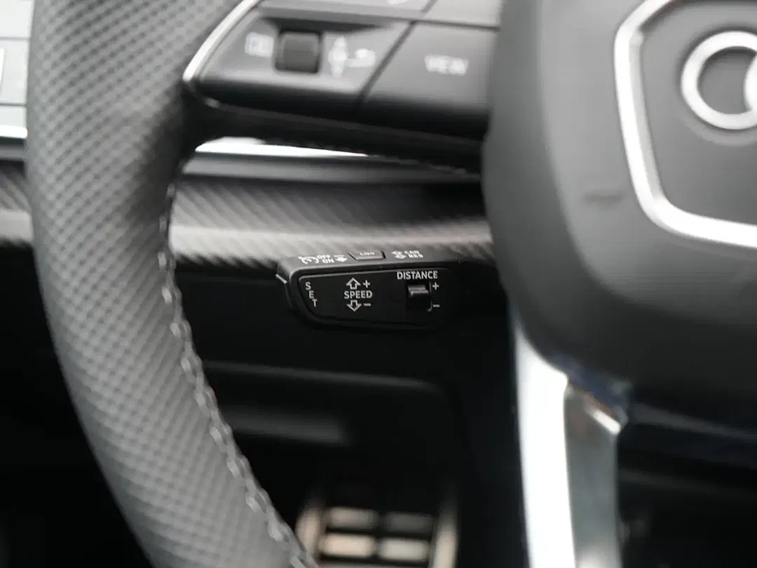 Audi Q8 - Thumbnail 11