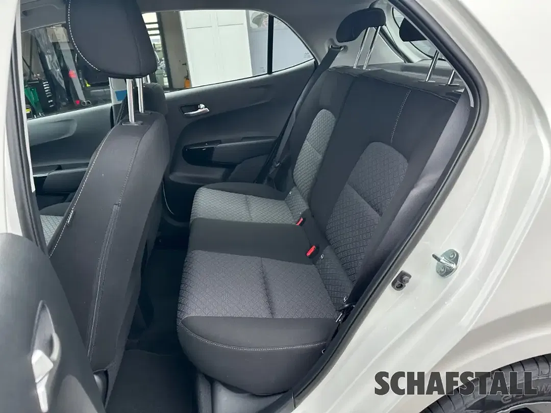 Kia Picanto - Thumbnail 3