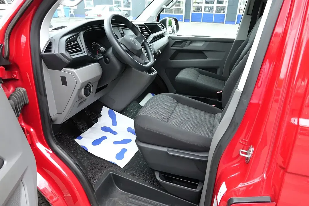 Volkswagen Transporter - Thumbnail 6