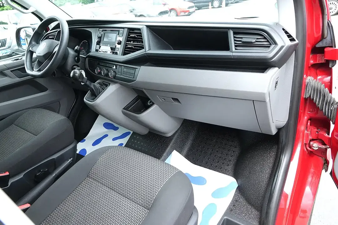 Volkswagen Transporter - Thumbnail 9