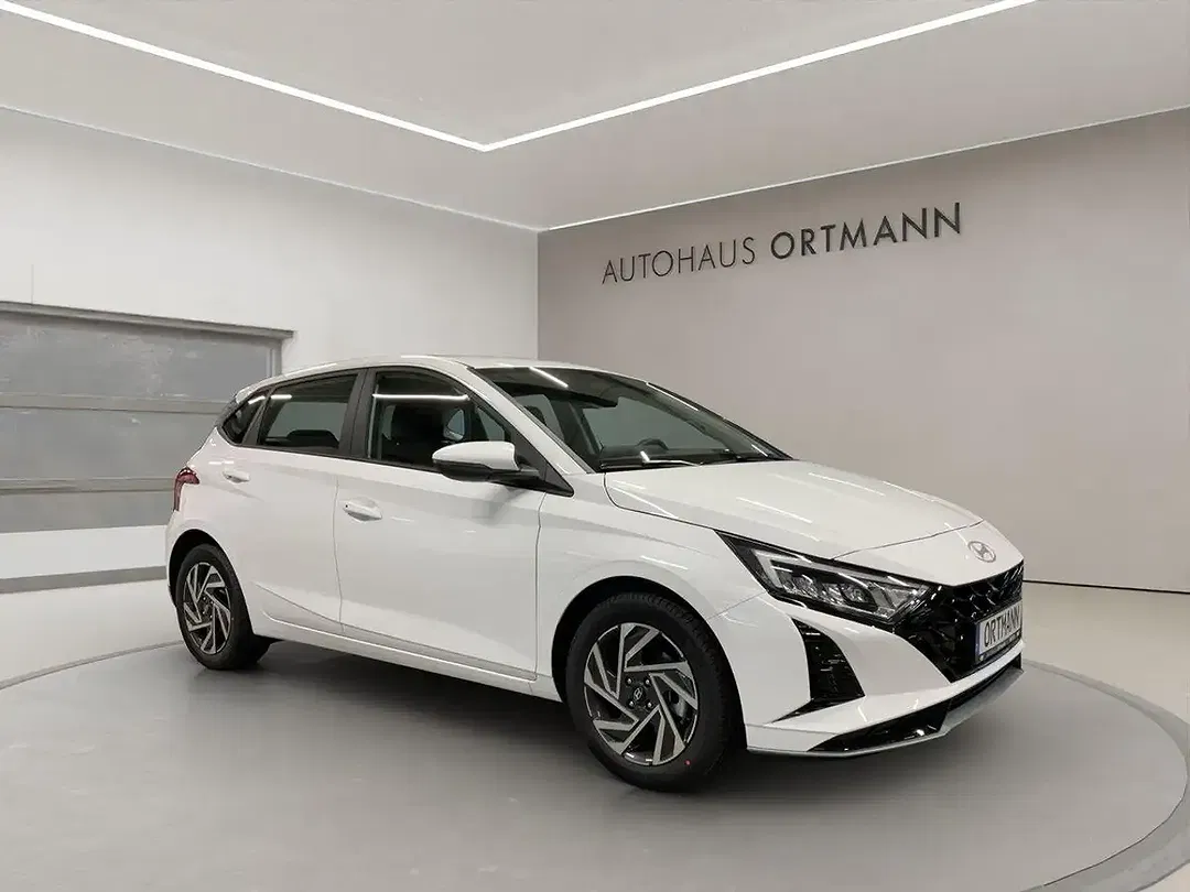 Hyundai i20 - Thumbnail 1