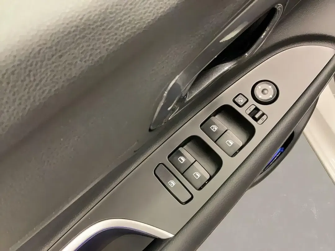 Hyundai i20 - Thumbnail 11