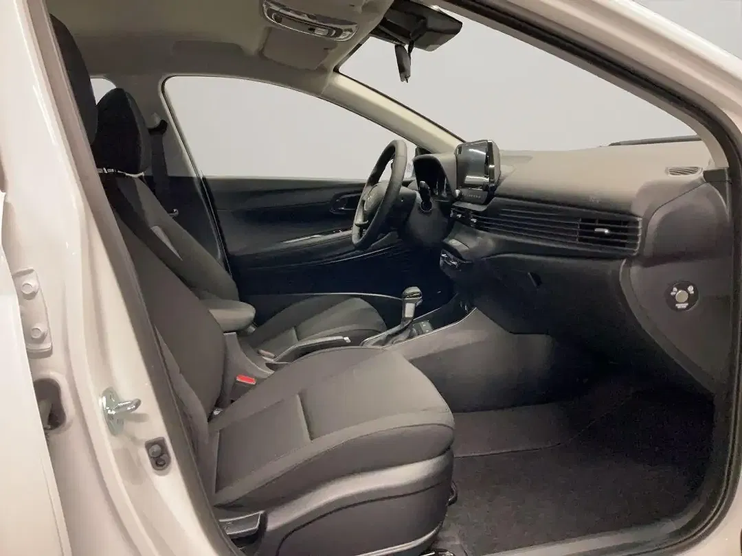 Hyundai i20 - Thumbnail 13