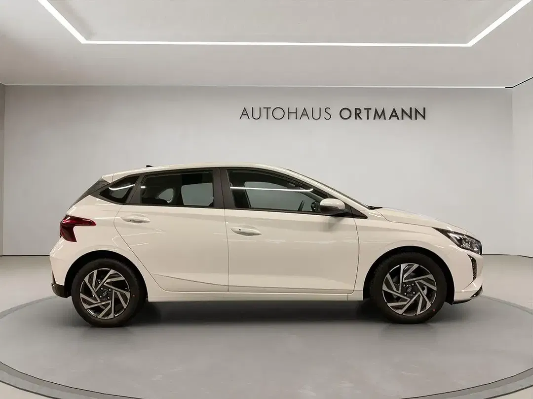 Hyundai i20 - Thumbnail 8