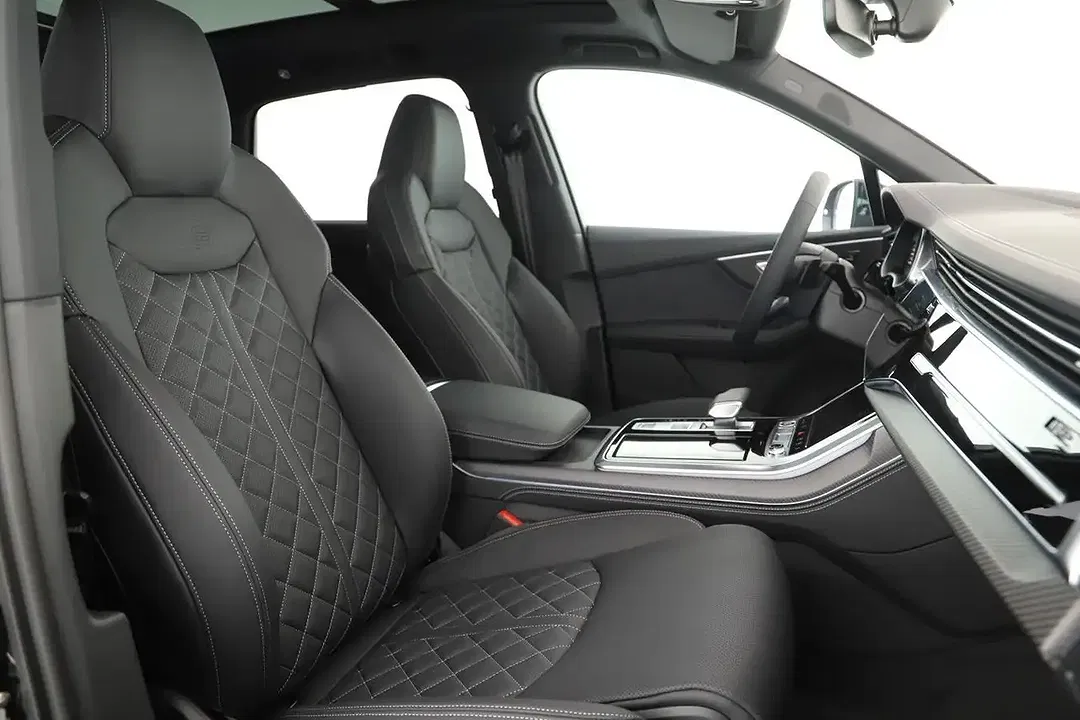 Audi Q7 - Thumbnail 8
