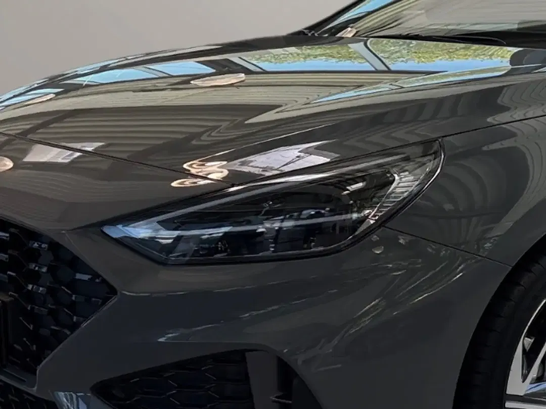 Hyundai i30 - Thumbnail 4