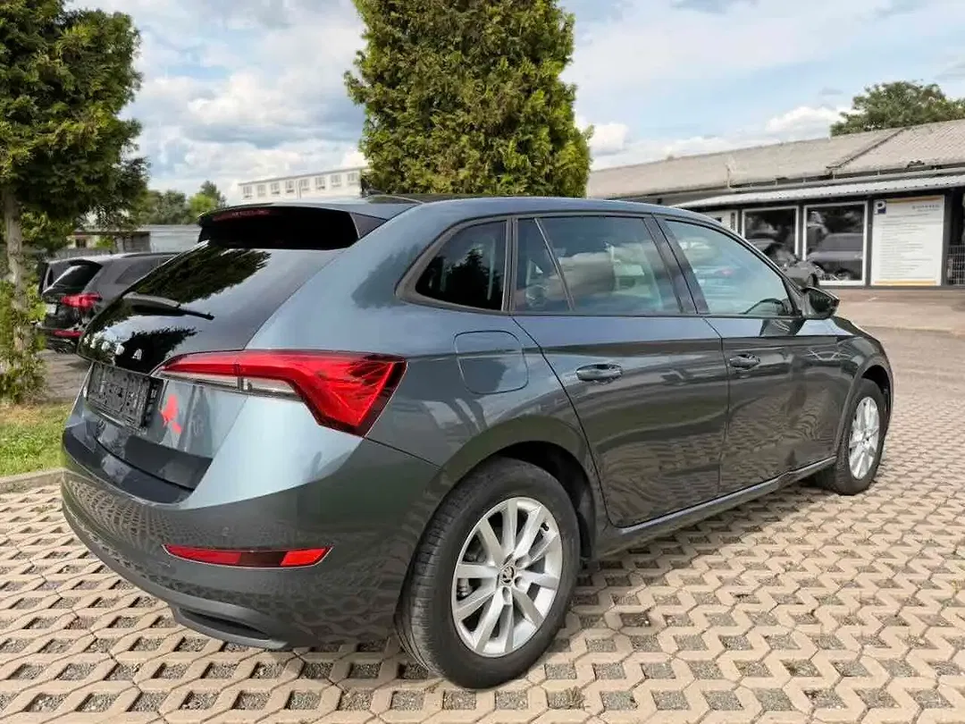 Skoda Scala - Thumbnail 6