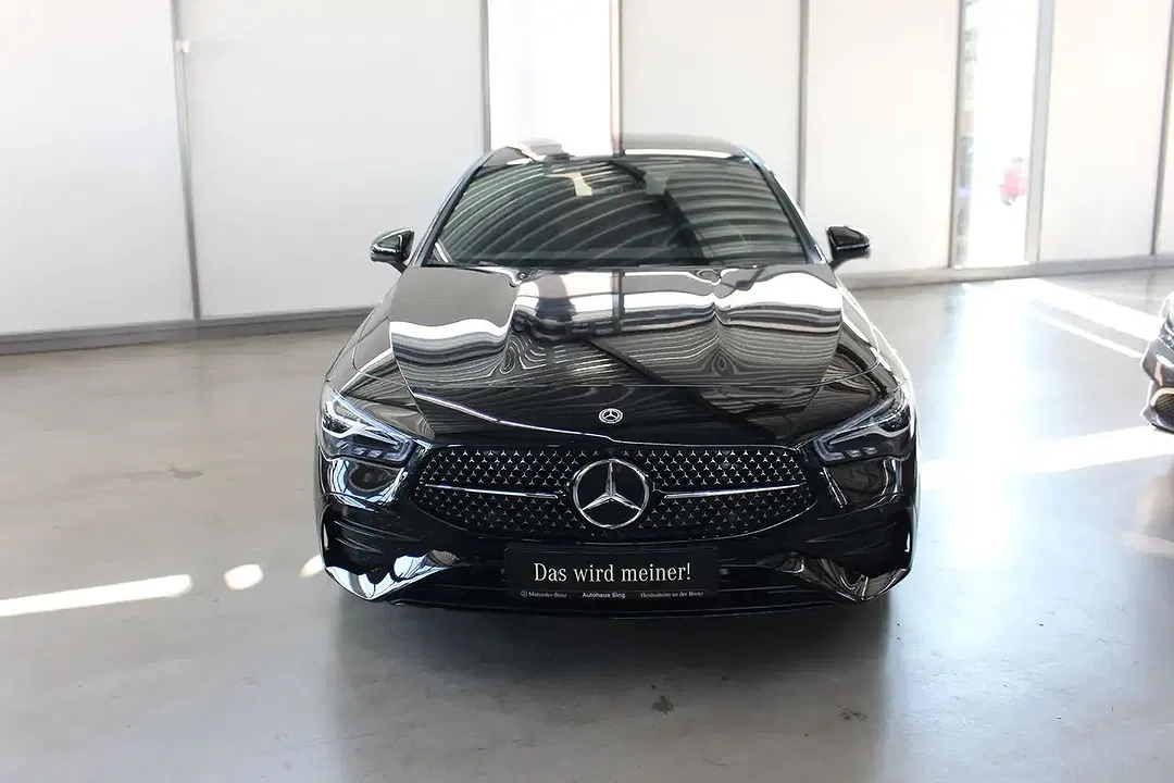 Mercedes-Benz CLA 200 - Thumbnail 2