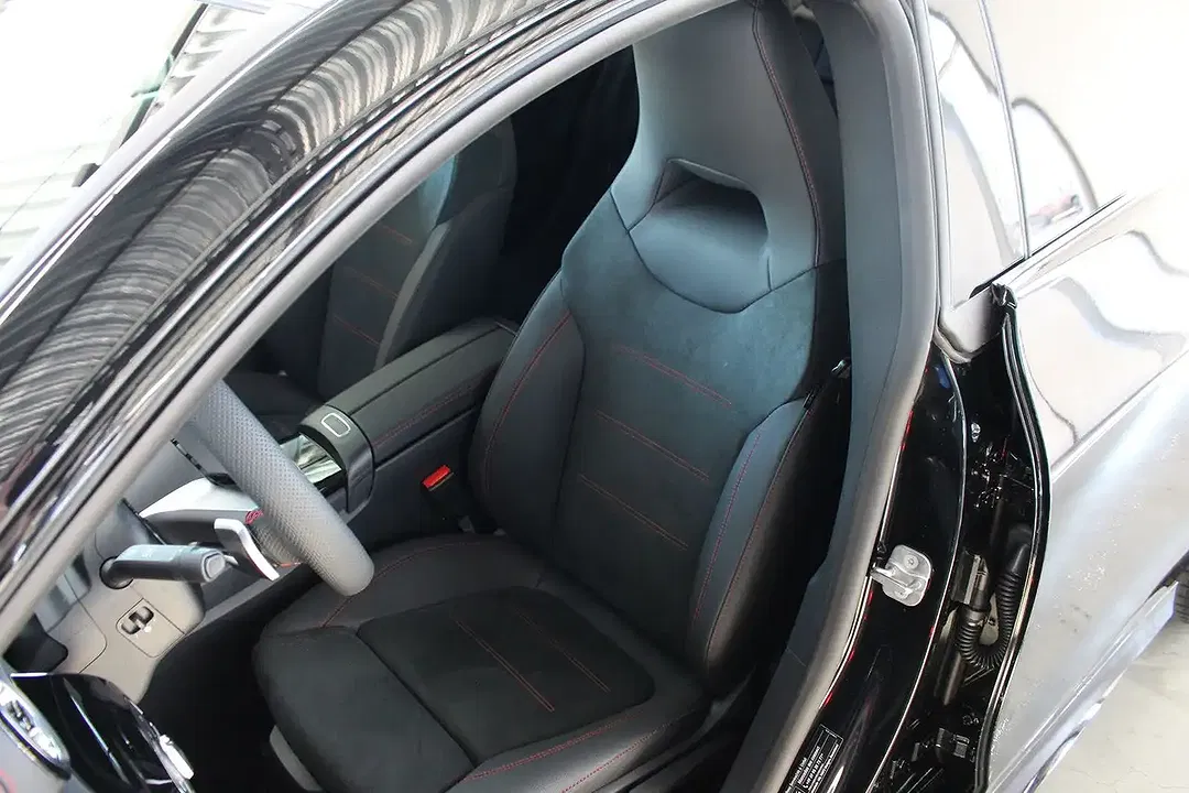 Mercedes-Benz CLA 200 - Thumbnail 6