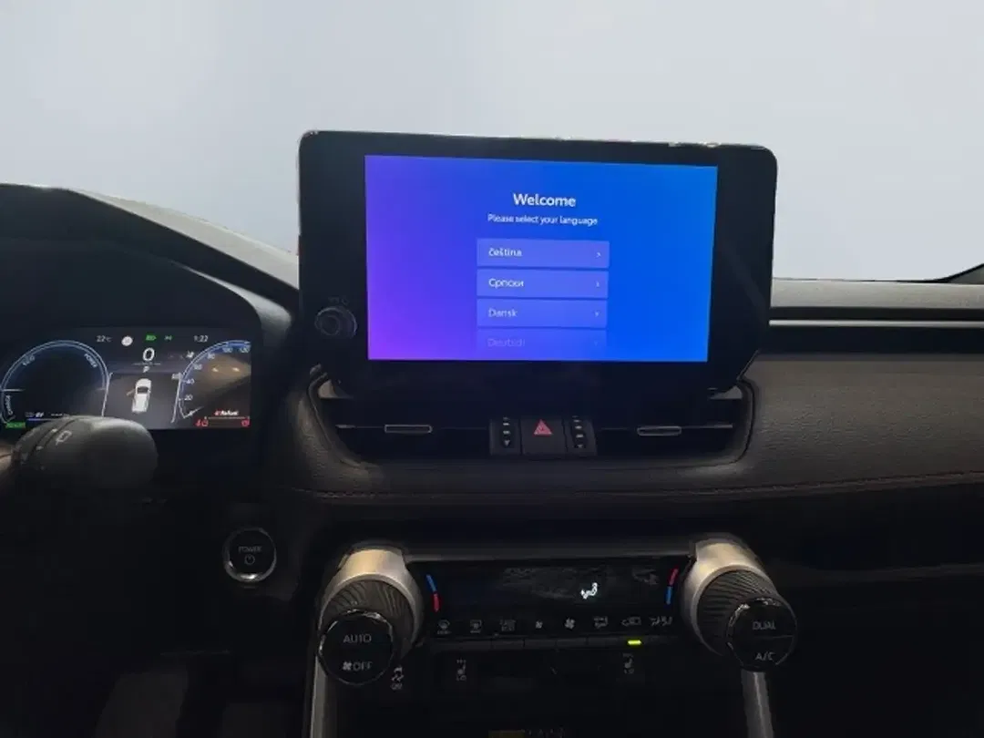 Toyota RAV 4 - Thumbnail 8