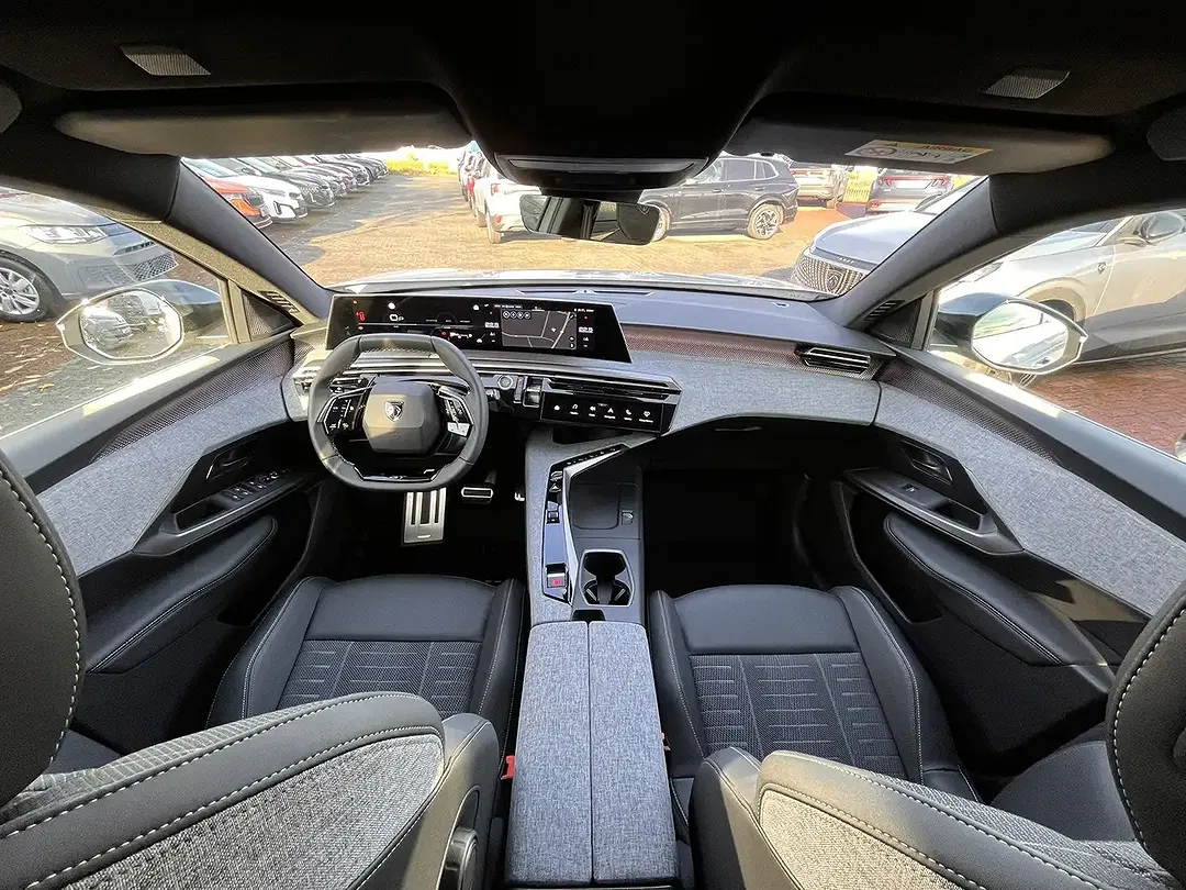 Peugeot 3008 - Thumbnail 12