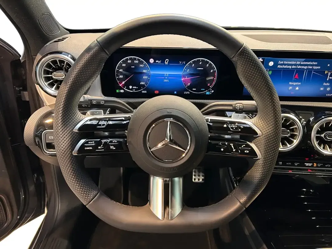 Mercedes-Benz A 200 - Thumbnail 10
