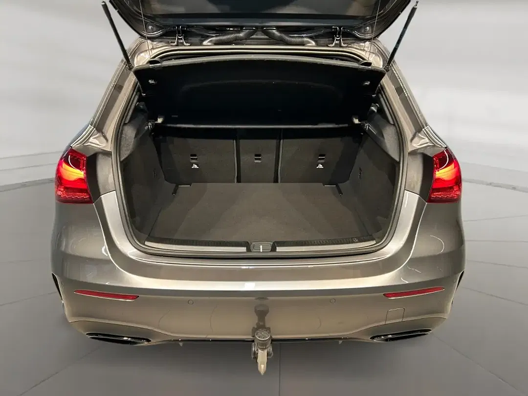 Mercedes-Benz A 200 - Thumbnail 12