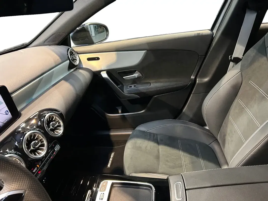 Mercedes-Benz A 200 - Thumbnail 4