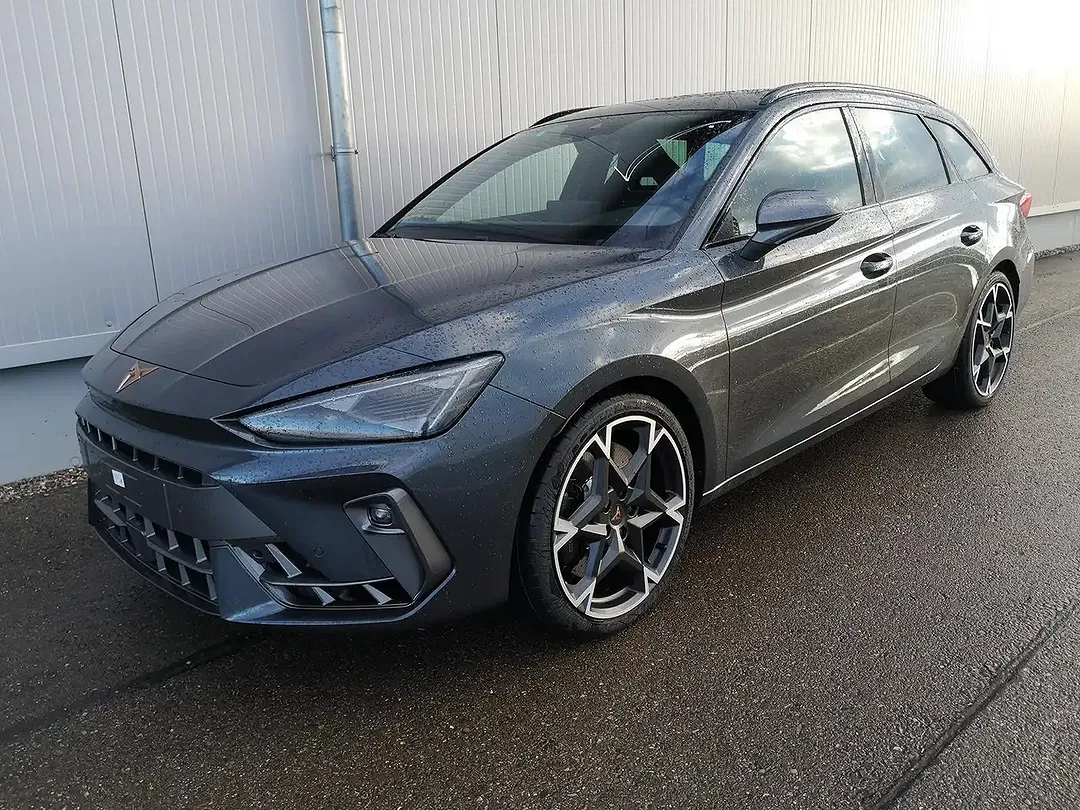 CUPRA Leon - Thumbnail 1