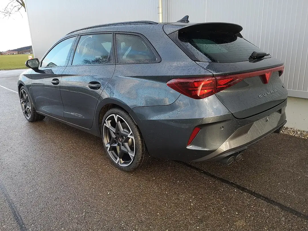 CUPRA Leon - Thumbnail 2