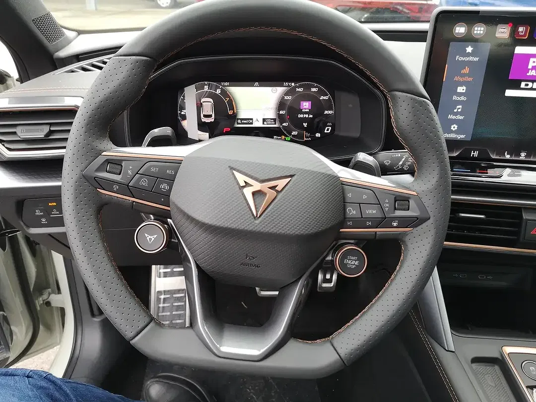 CUPRA Leon - Thumbnail 6