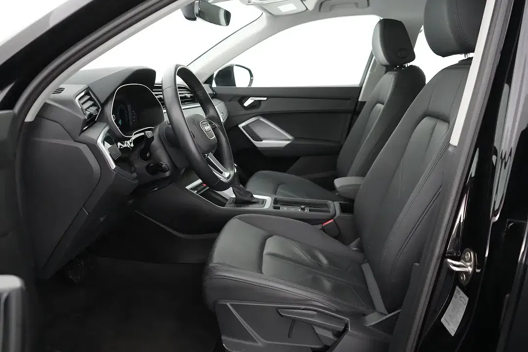 Audi Q3 - Thumbnail 17