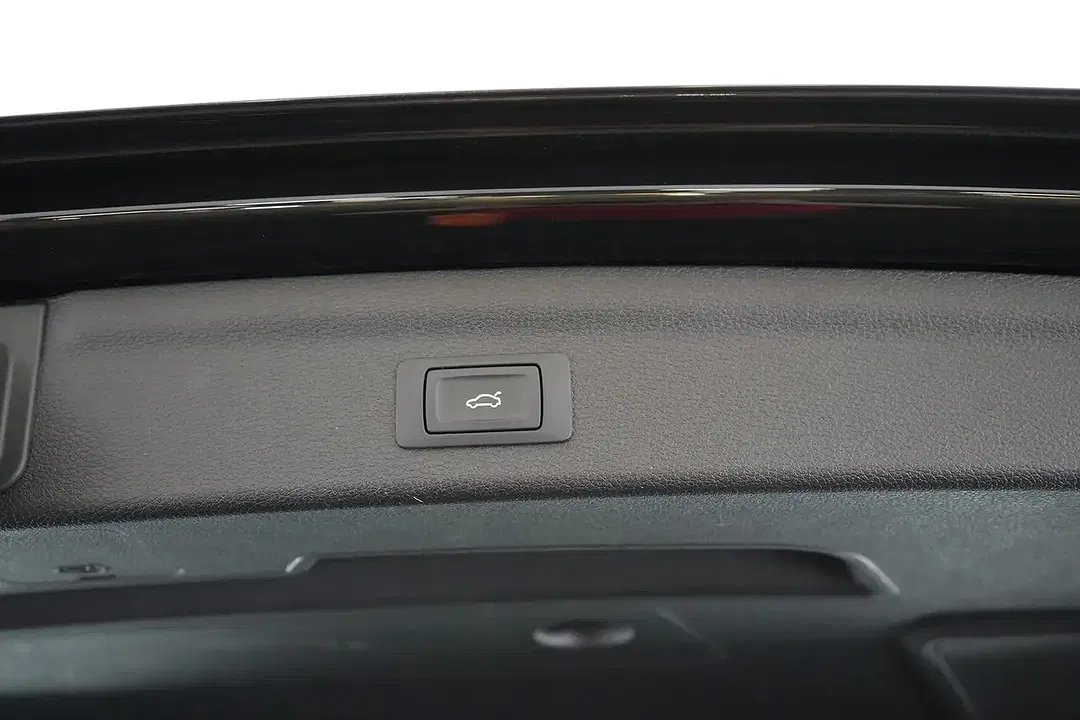 Audi Q3 - Thumbnail 22