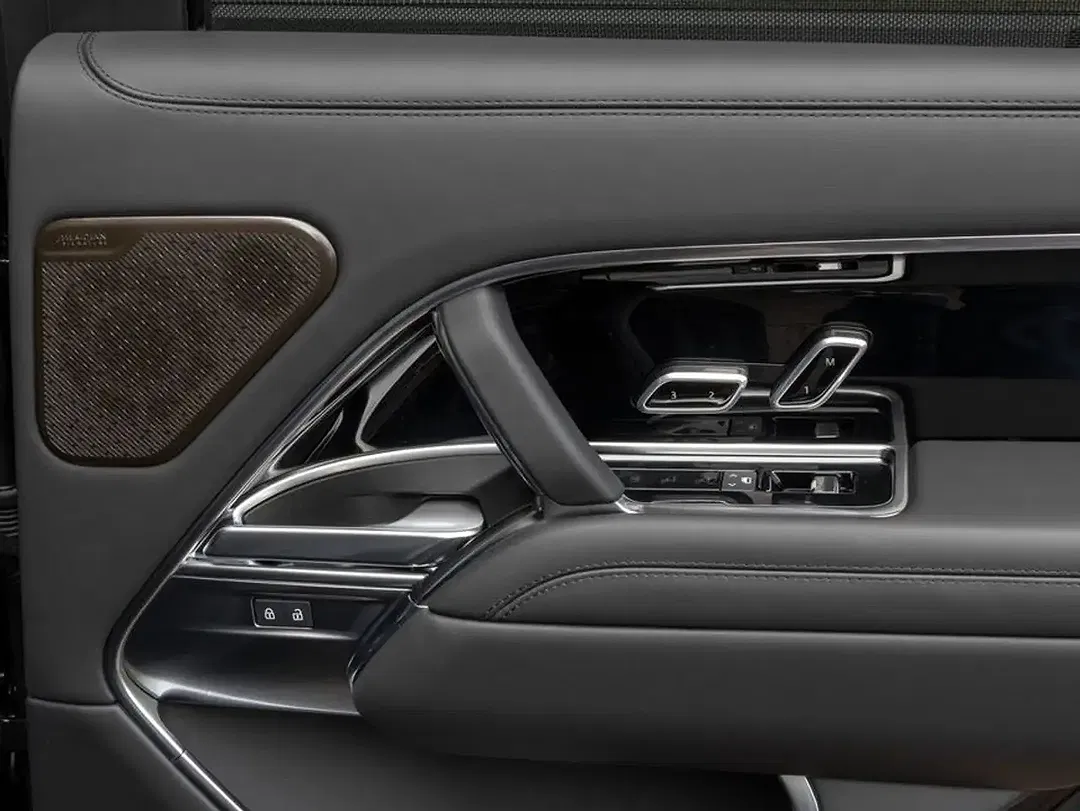 Land Rover Range Rover - Thumbnail 11