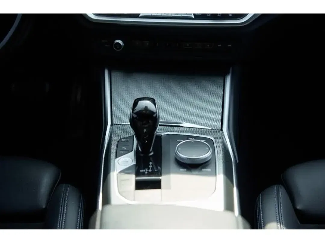 BMW 320 - Thumbnail 13
