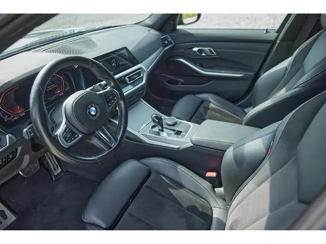 BMW 320 - Thumbnail 6