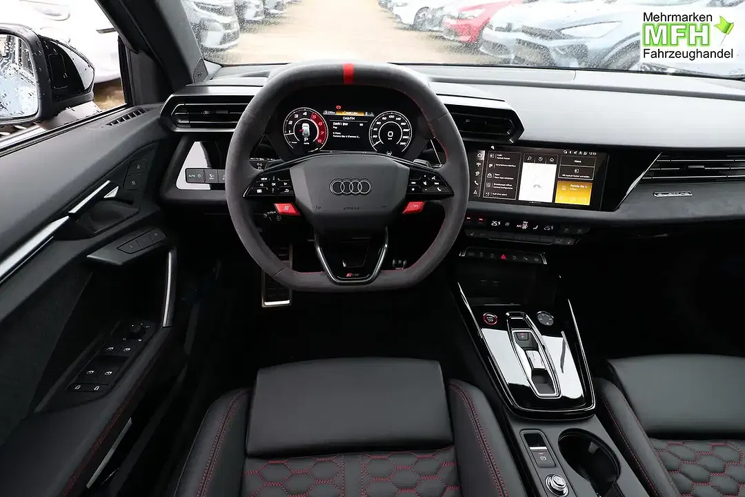 Audi RS3 - Thumbnail 6