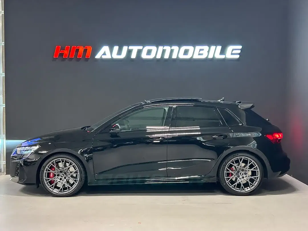 Audi RS3 - Thumbnail 3
