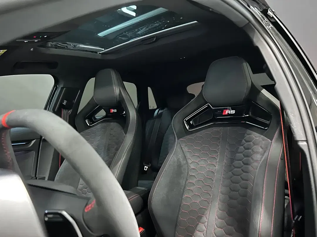 Audi RS3 - Thumbnail 5