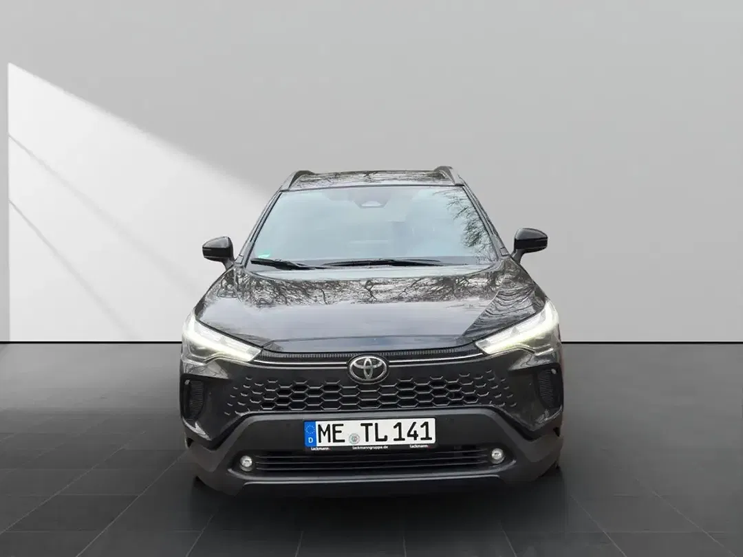 Toyota Corolla Cross - Thumbnail 2