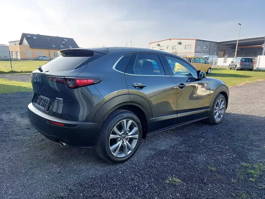 Mazda CX-30 - Thumbnail 3