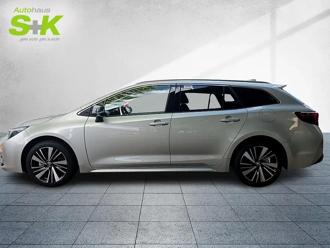 Toyota Corolla - Thumbnail 2