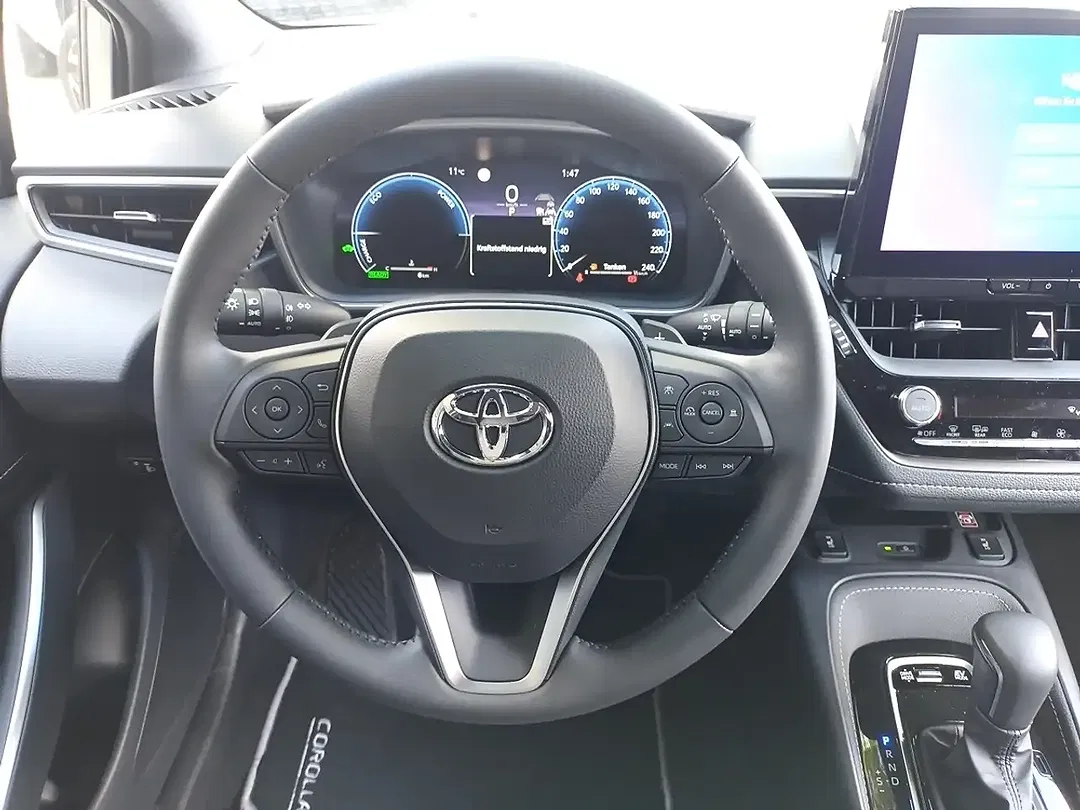 Toyota Corolla - Thumbnail 8