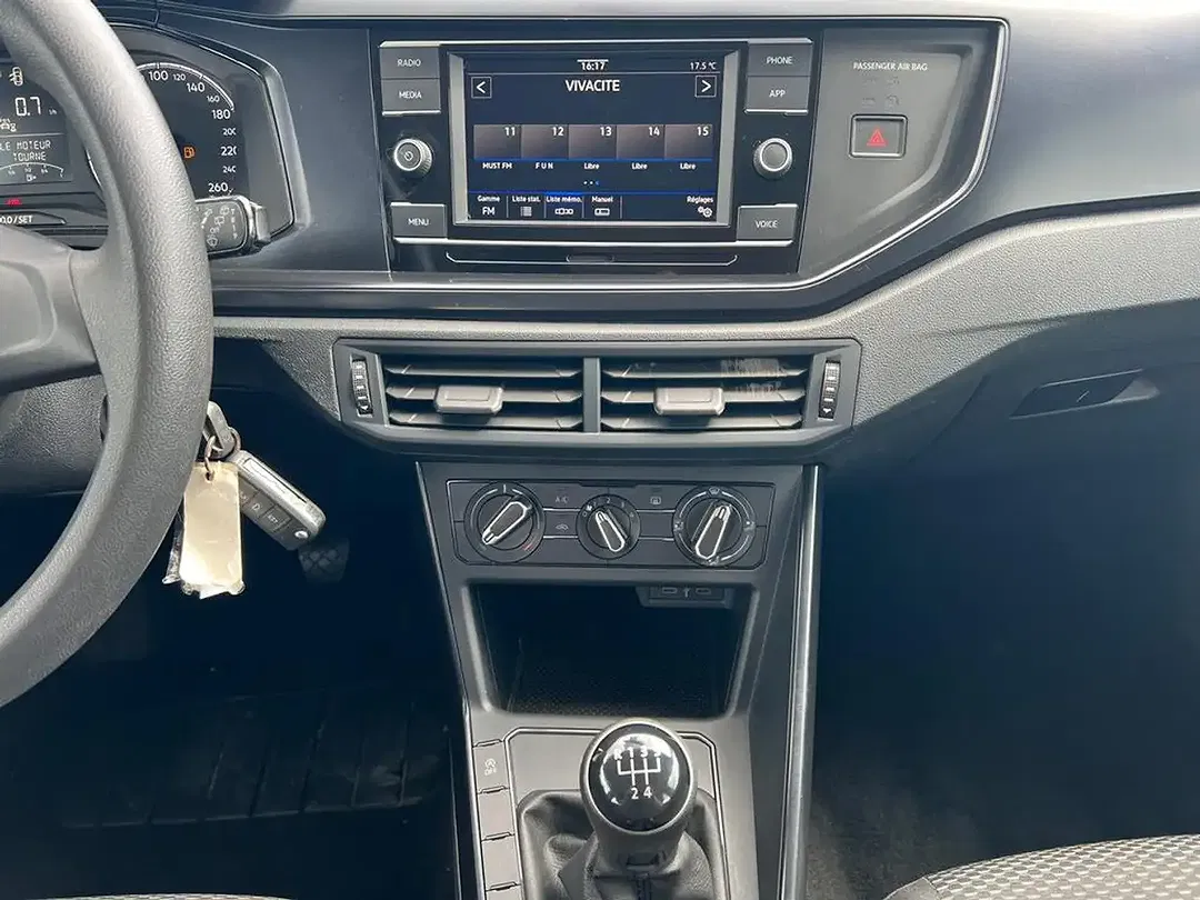 Volkswagen Polo - Thumbnail 9
