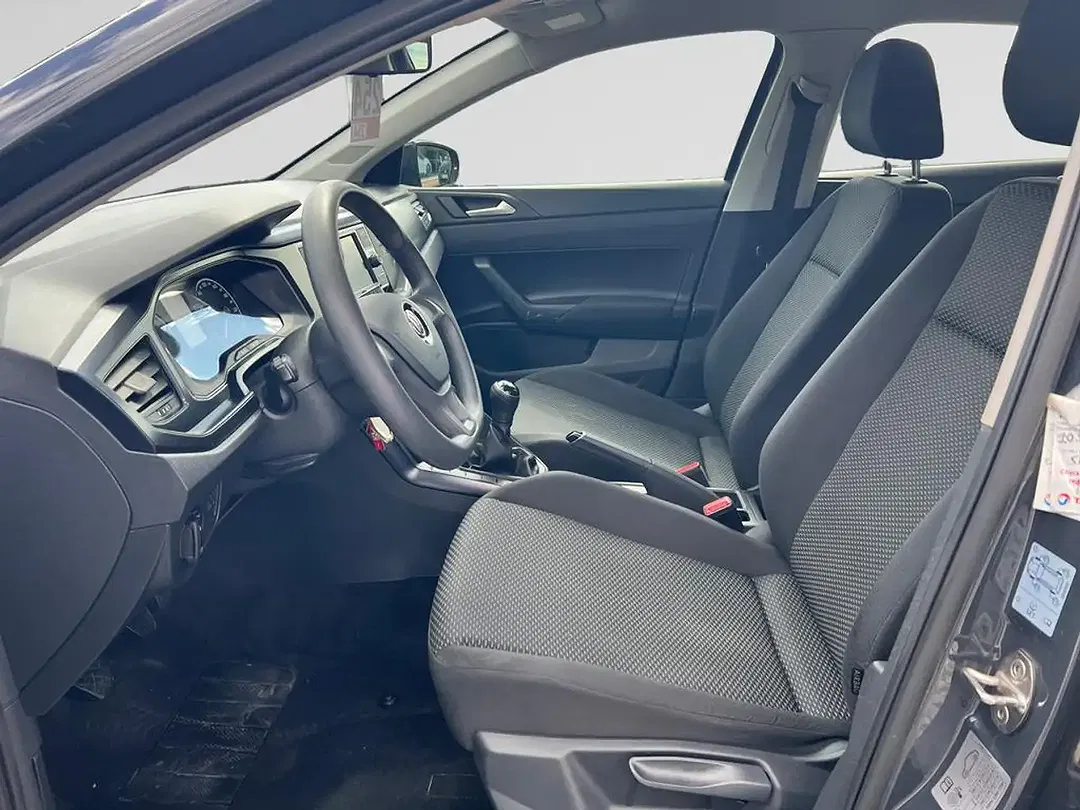 Volkswagen Polo - Thumbnail 5