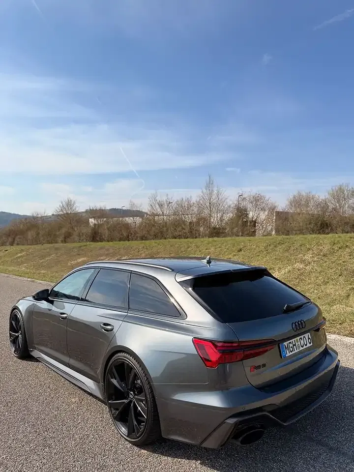 Audi RS6 - Thumbnail 15