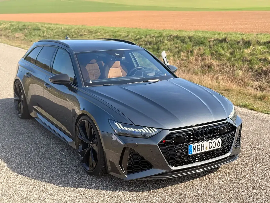 Audi RS6 - Thumbnail 4