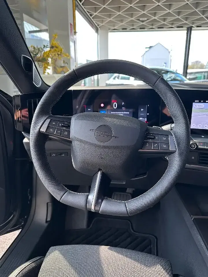 Opel Astra - Thumbnail 6