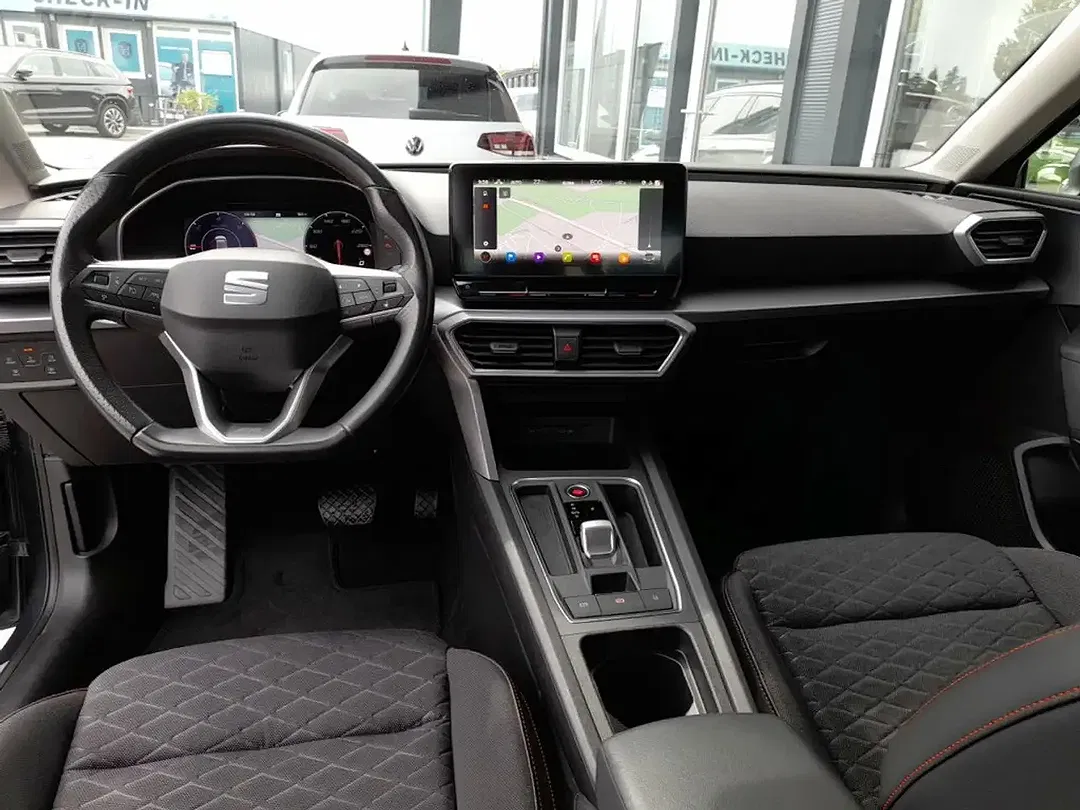 SEAT Leon - Thumbnail 3